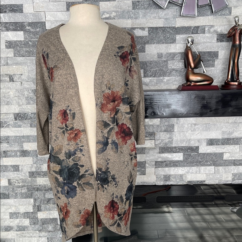 Gaze Open Lightweight Cardigan  Size M